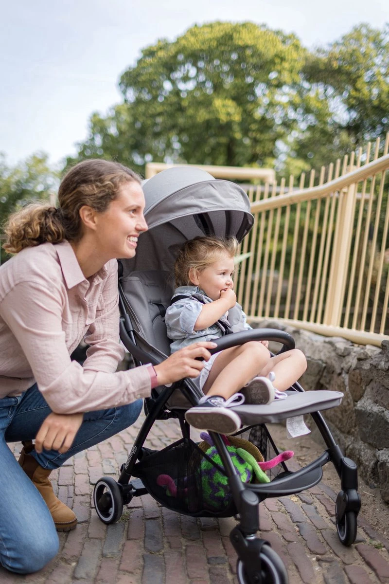 Hamilton By Yoop X1 Plus Buggy – Nieuw, Hoger, Uitgebreider 2023 Model – Premium Stroller Met One Hand Folding Technologie – Grijs – Lichte, Verstelbare En Wendbare Kinderwagen Met Vele Gemakken - Afbeelding 8